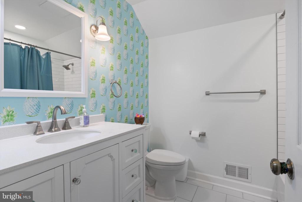 6369 BRAMPTON COURT