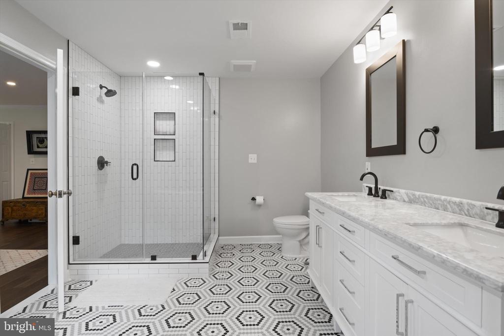 6369 BRAMPTON COURT