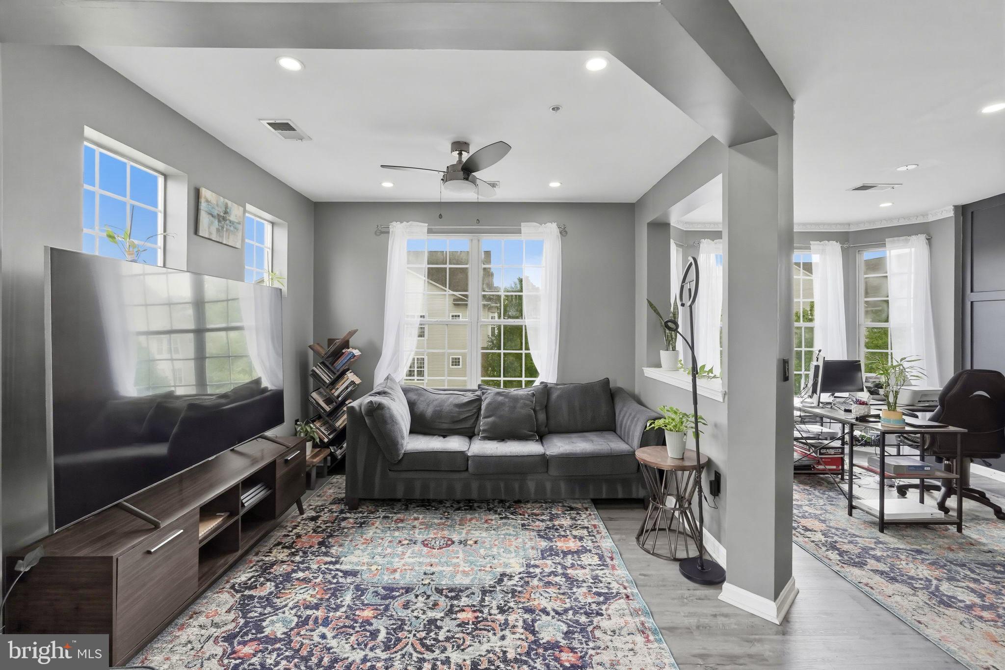 6481 CHEYENNE DRIVE 304