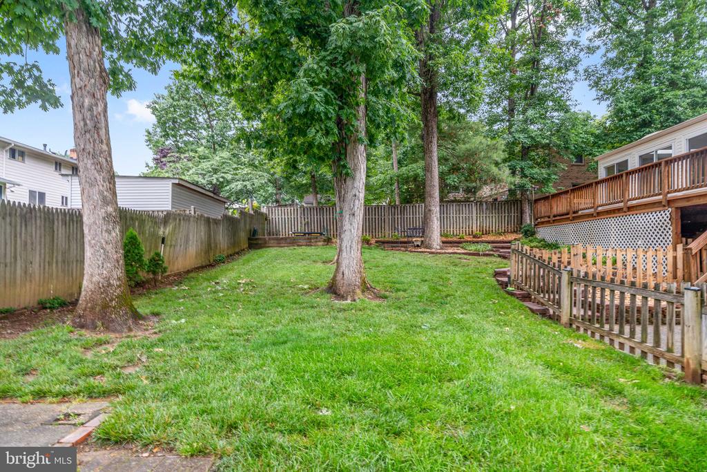 4213 WILTON WOODS LANE