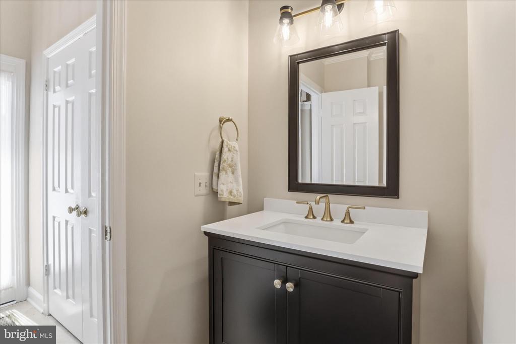 1496 HAMPTON HILL CIRCLE