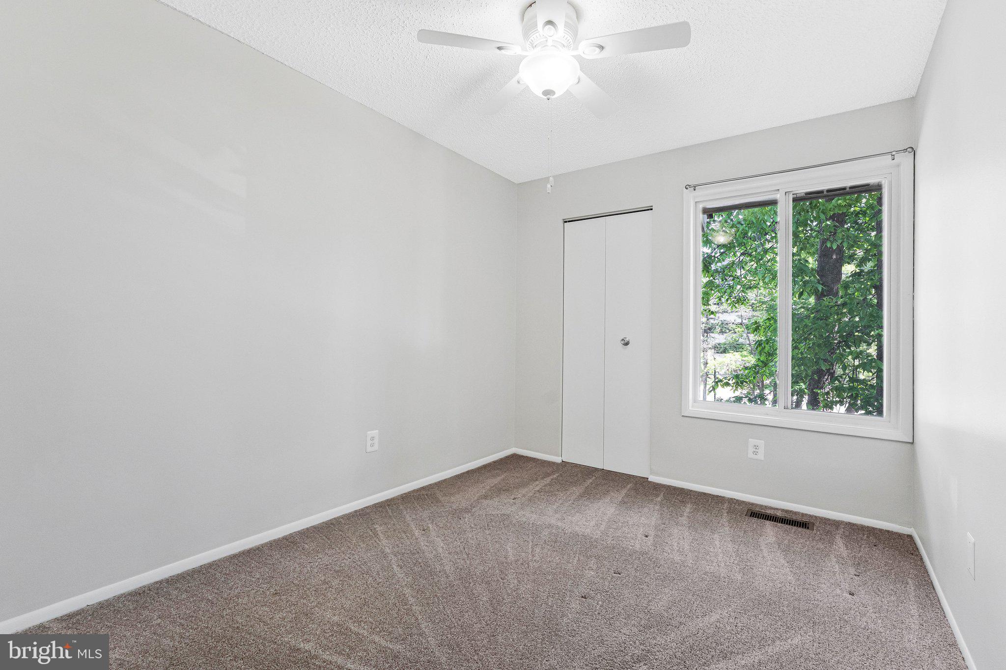 2202 SOUTHGATE SQUARE