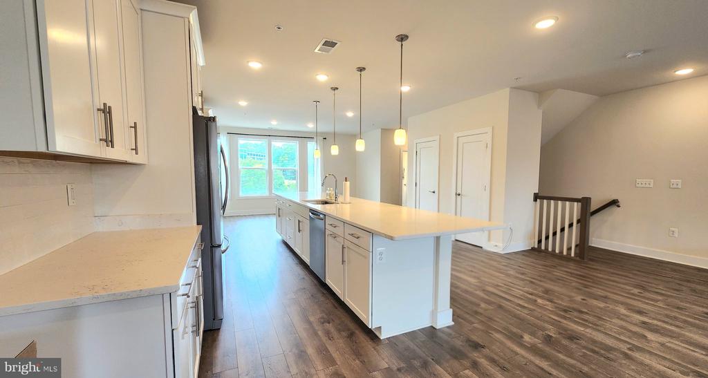 206 VAN BUREN STREET 29