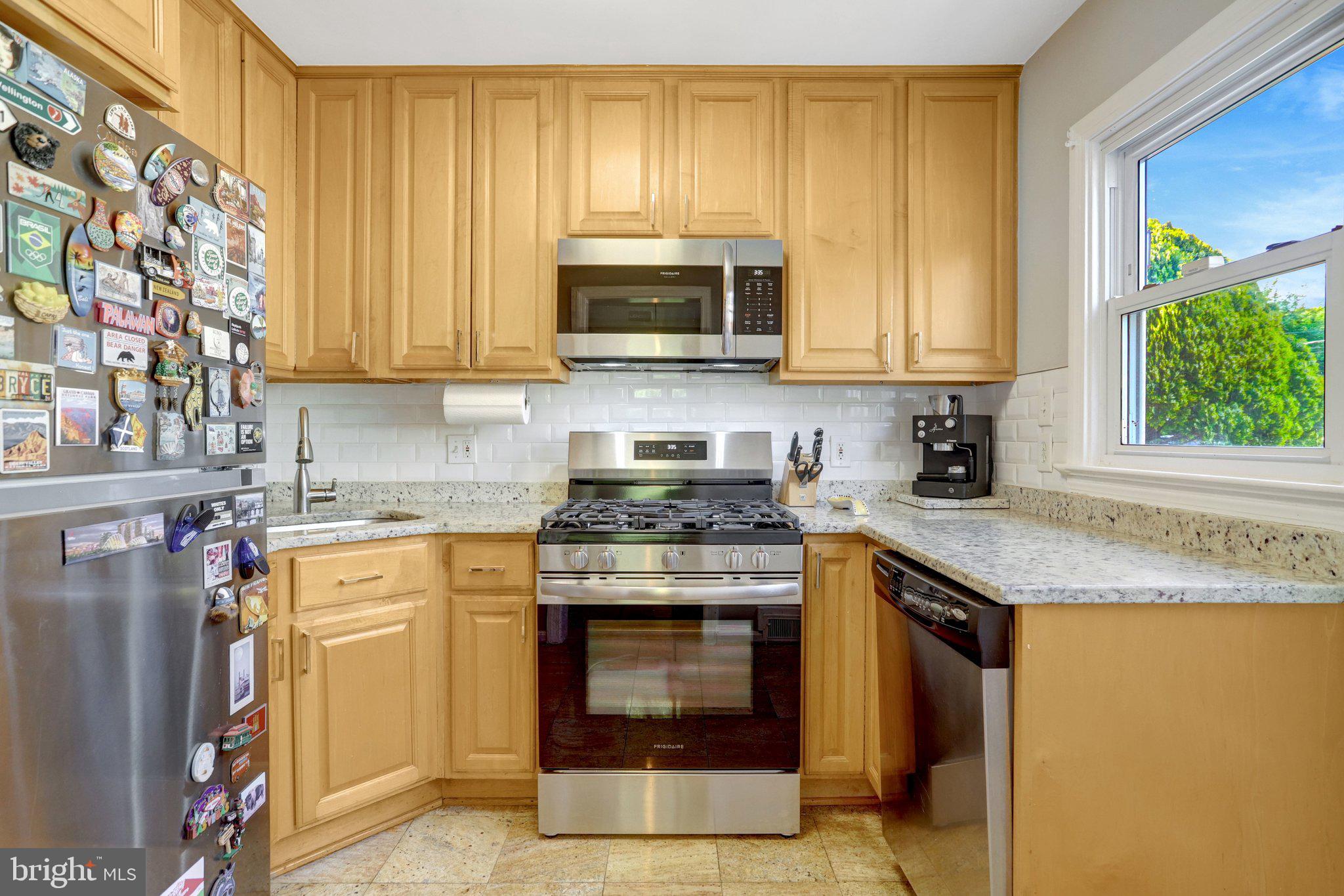 2850 BROOK DRIVE