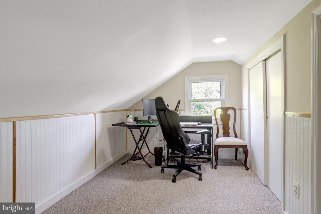 2850 BROOK DRIVE