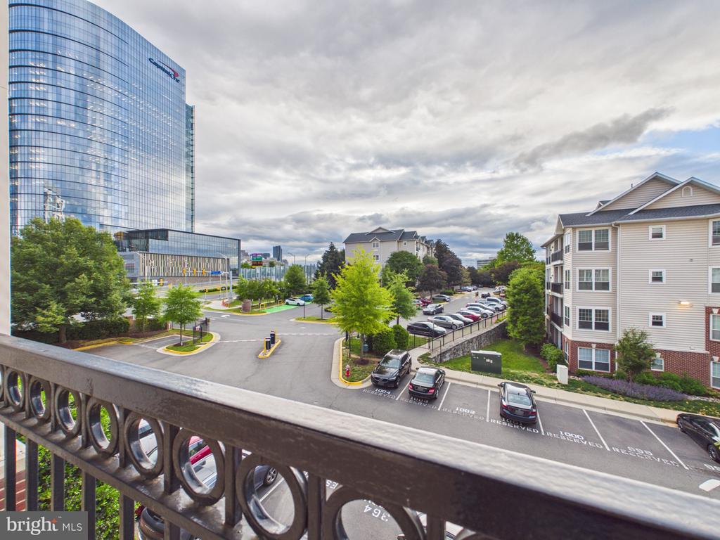 1601 SPRING DRIVE 1307