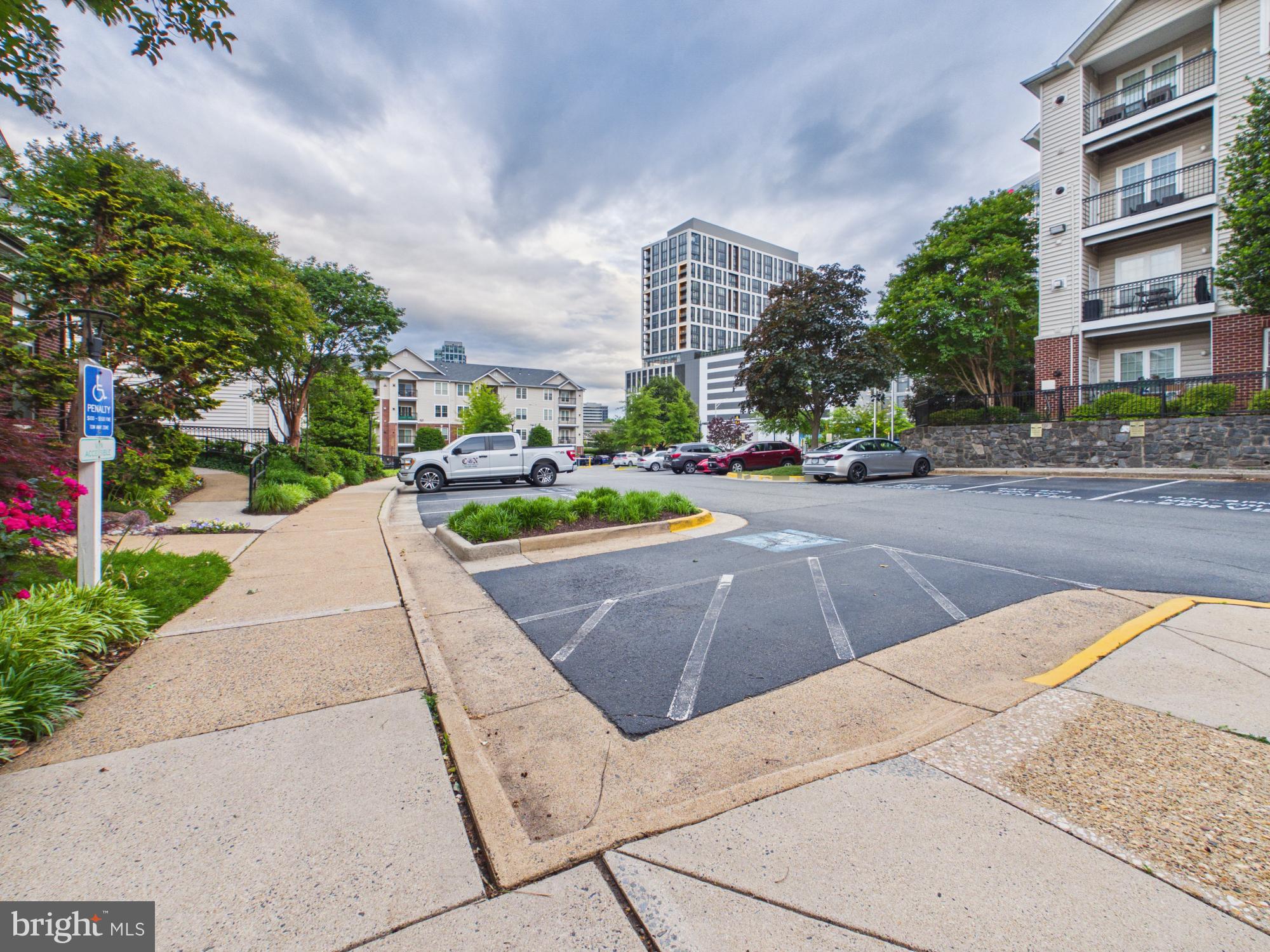 1601 SPRING DRIVE 1307