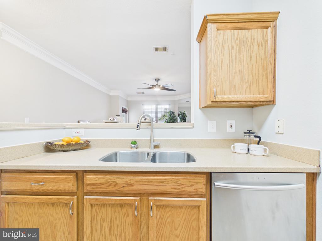 1601 SPRING DRIVE 1307