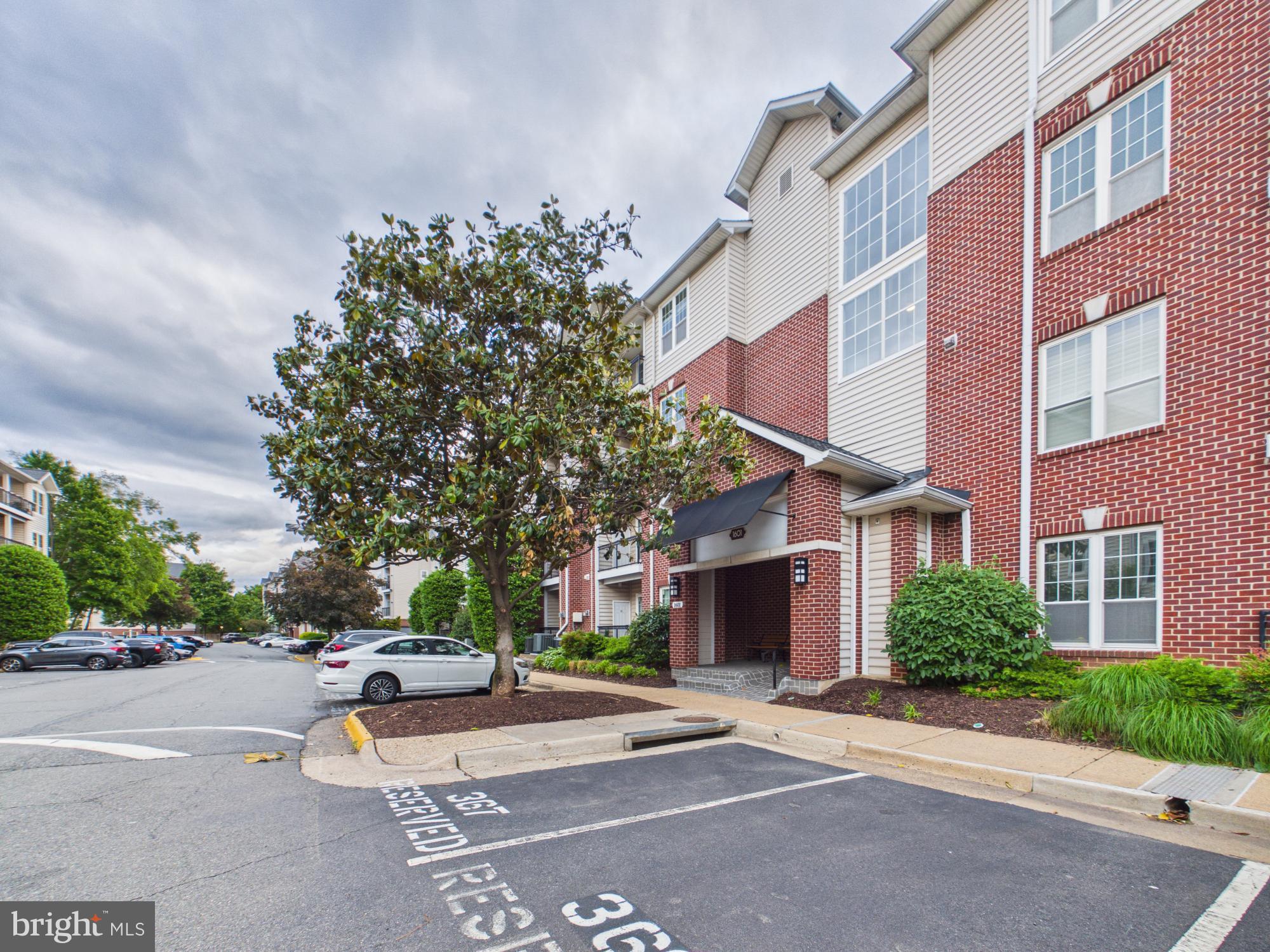 1601 SPRING DRIVE 1307