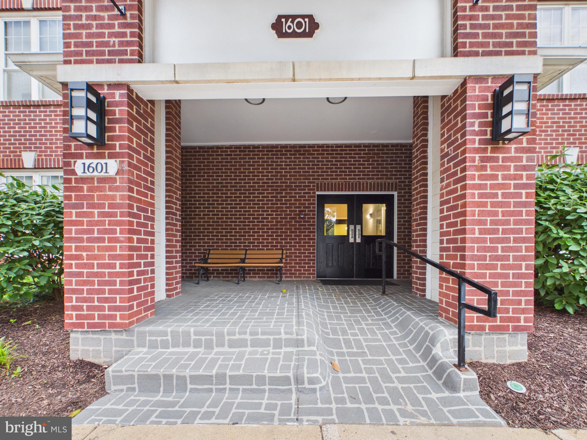 1601 SPRING DRIVE 1307