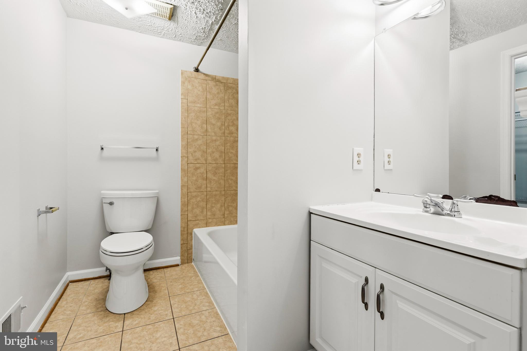 4600 BRENTLEIGH COURT