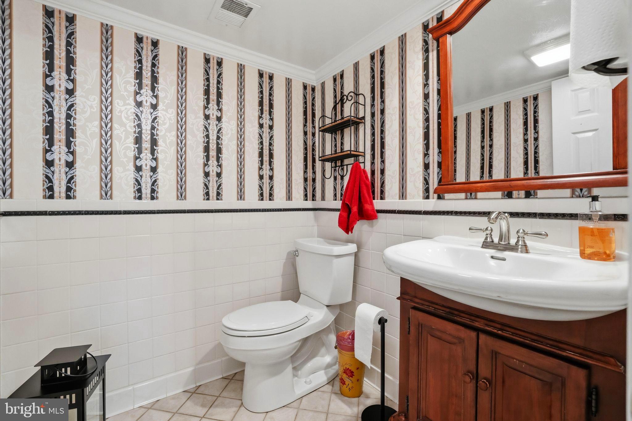 5433 LIGHTHOUSE LANE