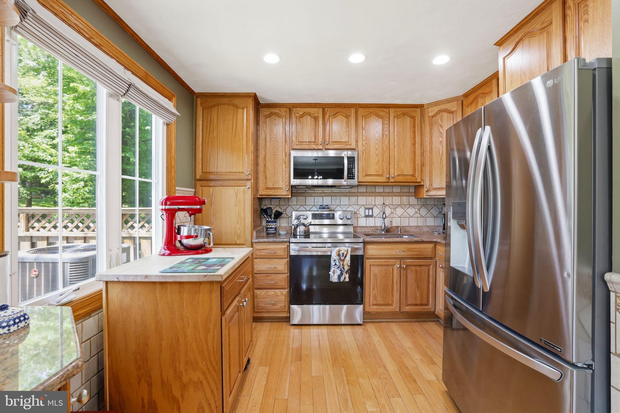 5433 LIGHTHOUSE LANE
