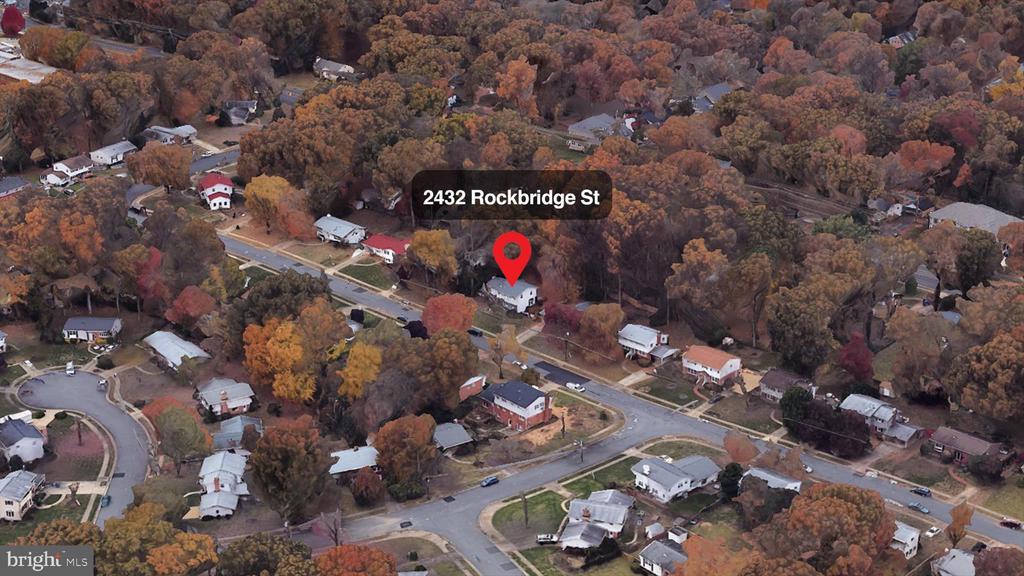 2432 ROCKBRIDGE STREET