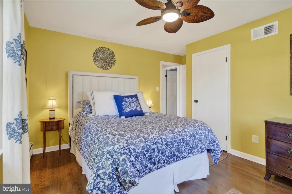 2212 REDDFIELD DRIVE