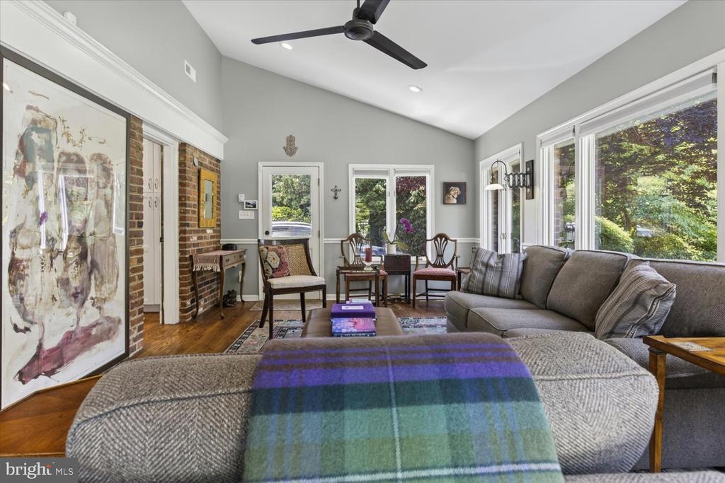 2212 REDDFIELD DRIVE