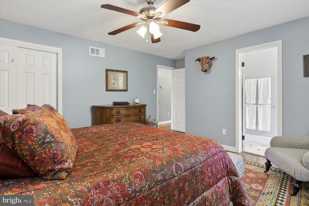 2212 REDDFIELD DRIVE