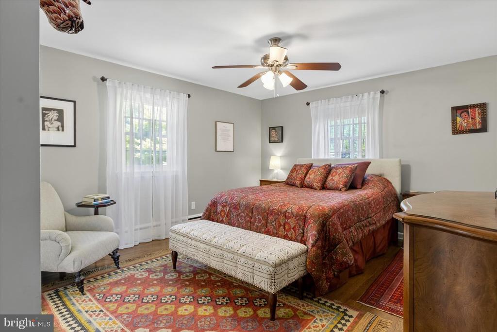 2212 REDDFIELD DRIVE