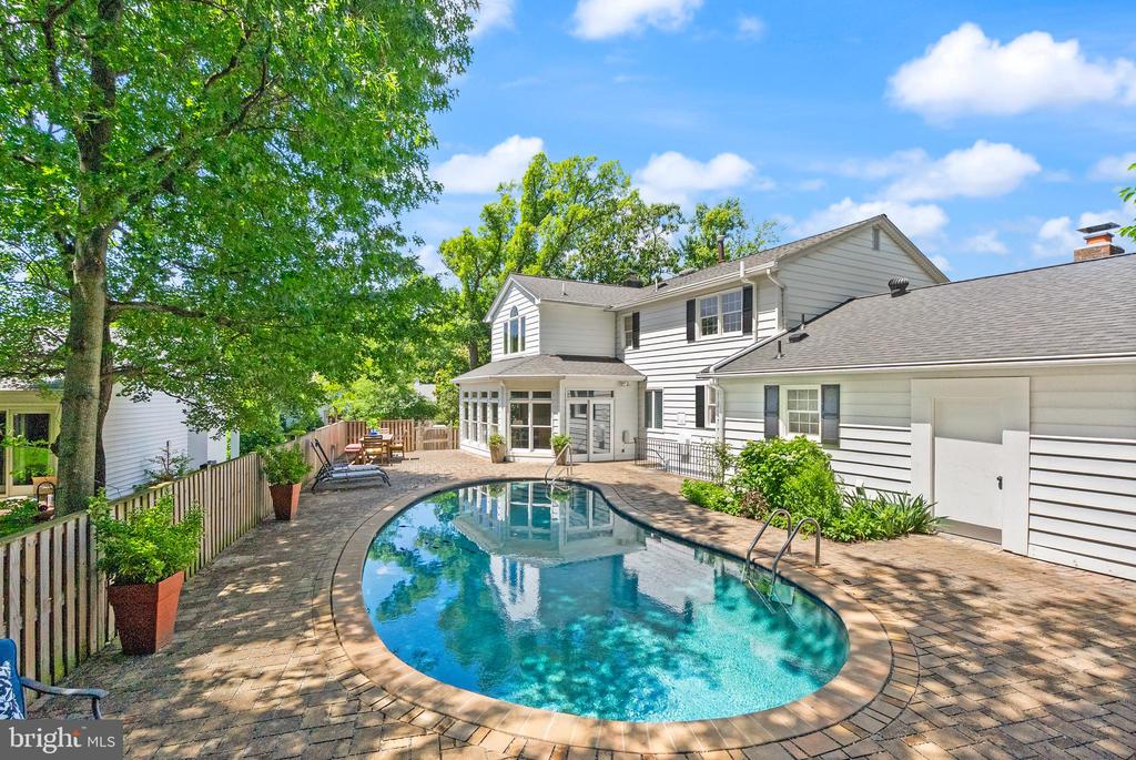 7115 COLGATE DRIVE
