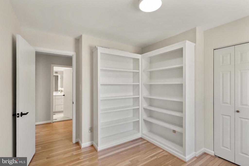 7115 COLGATE DRIVE