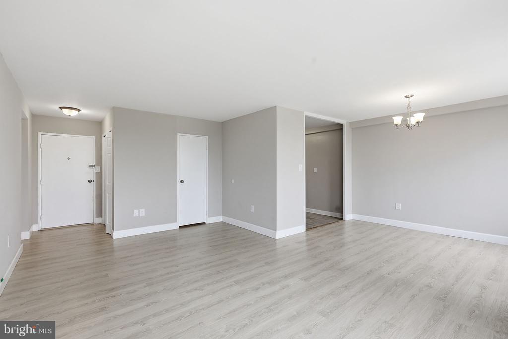 6631 WAKEFIELD DRIVE 519