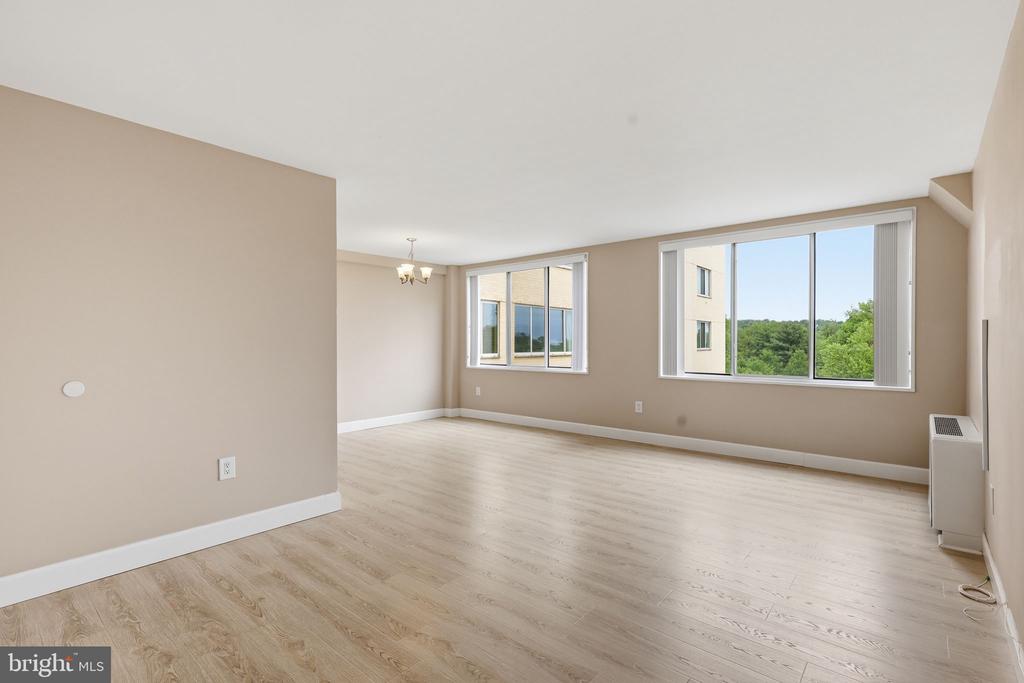 6631 WAKEFIELD DRIVE 519