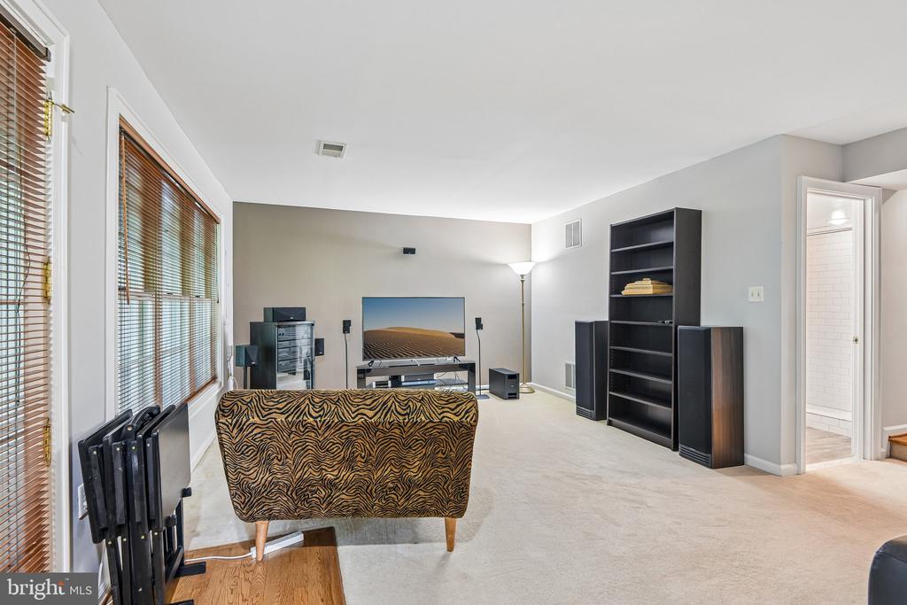 4014 DOGBERRY LANE