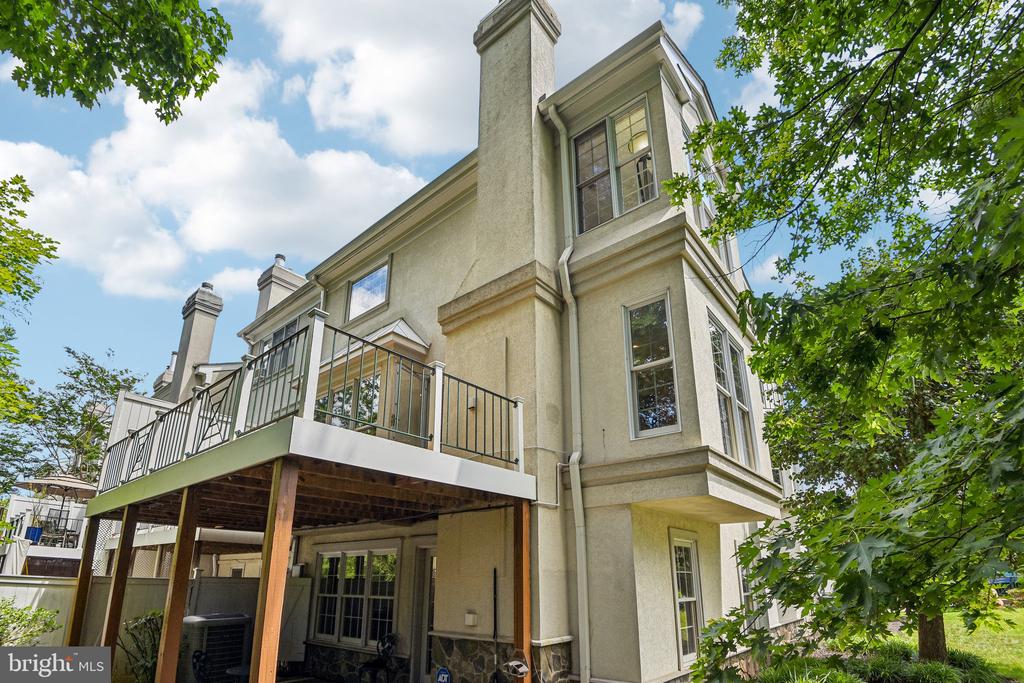 4014 DOGBERRY LANE