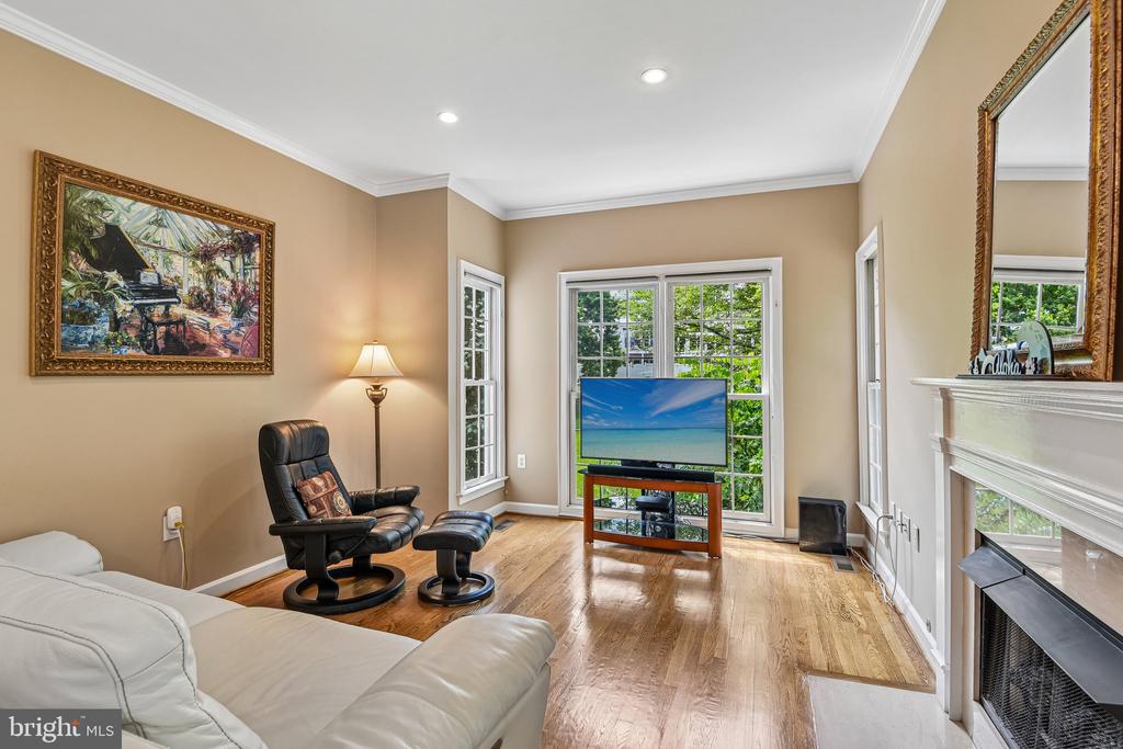 4014 DOGBERRY LANE