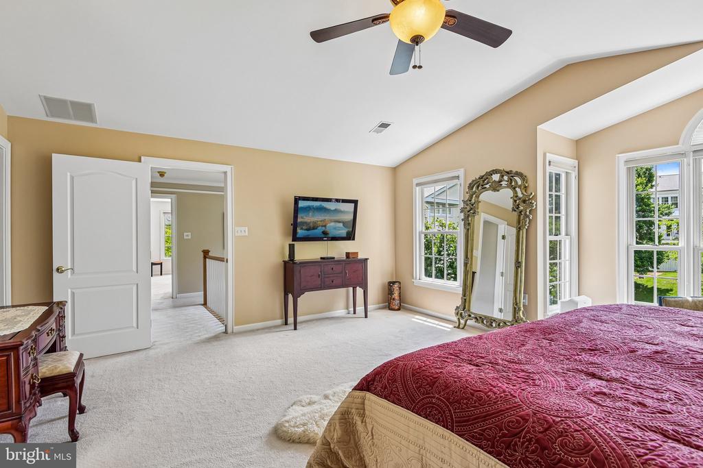 4014 DOGBERRY LANE