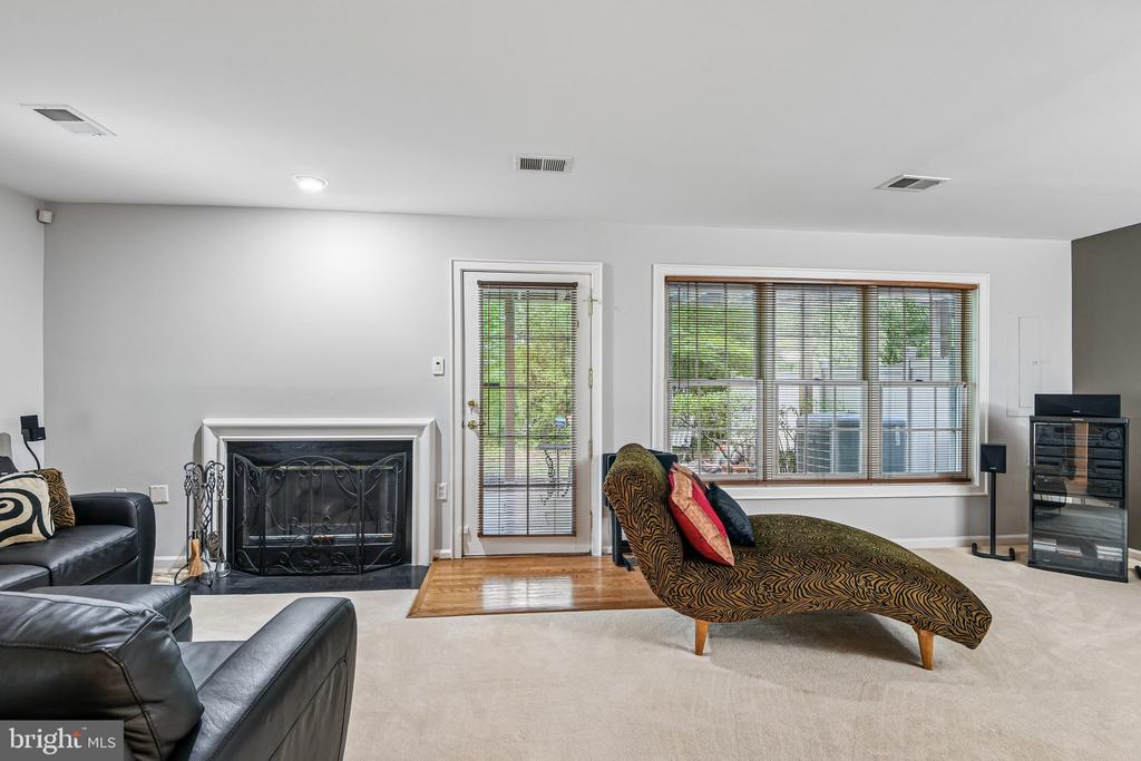 4014 DOGBERRY LANE