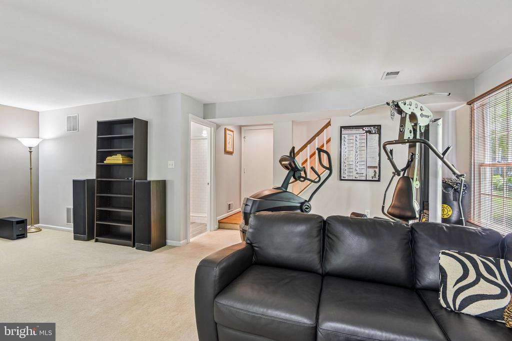 4014 DOGBERRY LANE