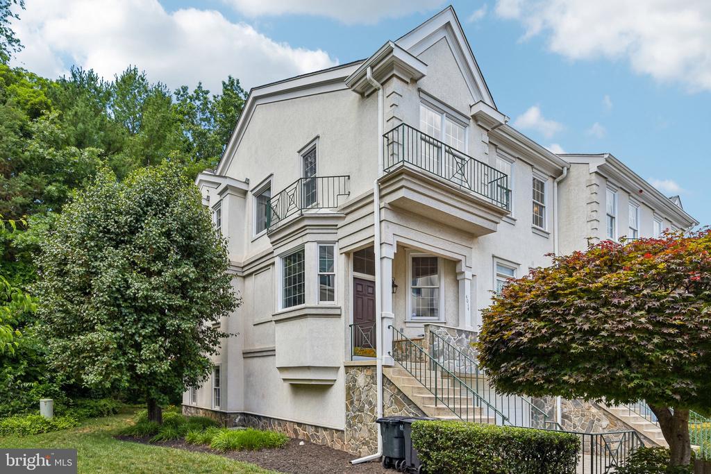 4014 DOGBERRY LANE
