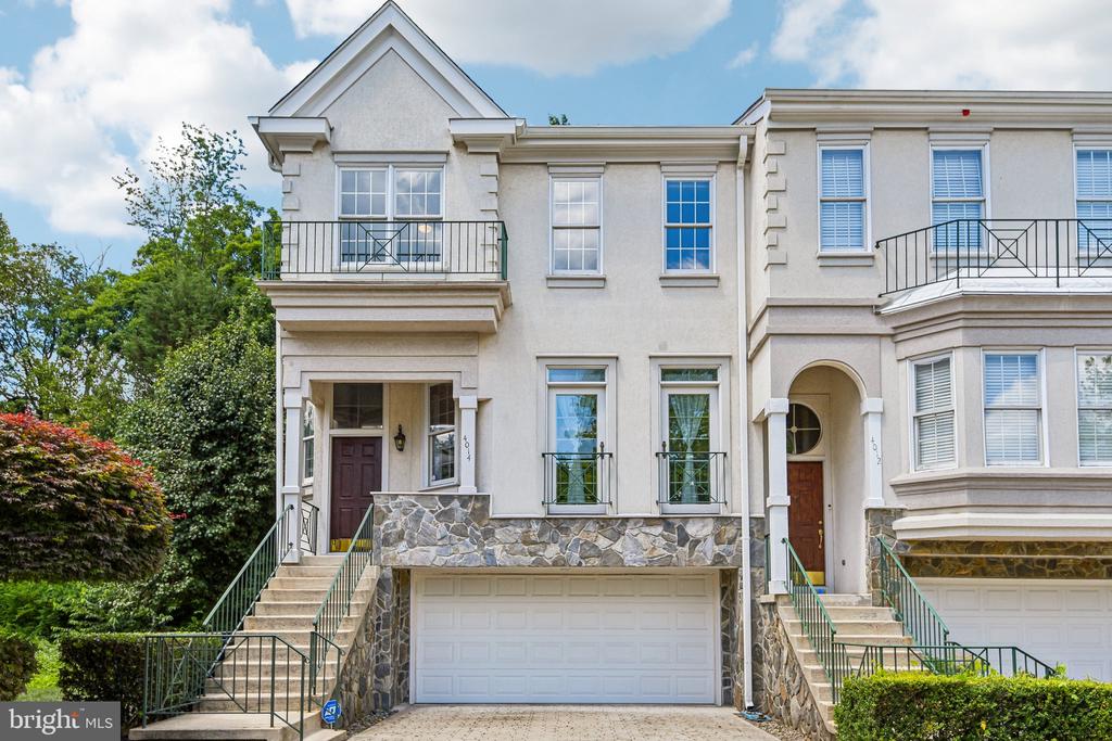 4014 DOGBERRY LANE