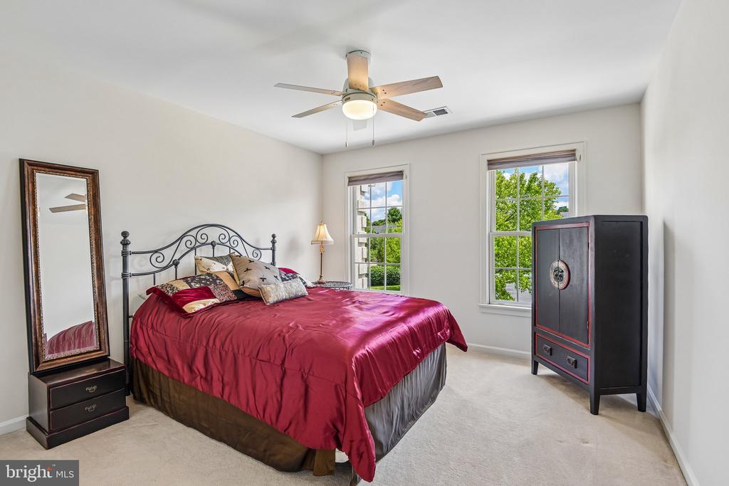 4014 DOGBERRY LANE