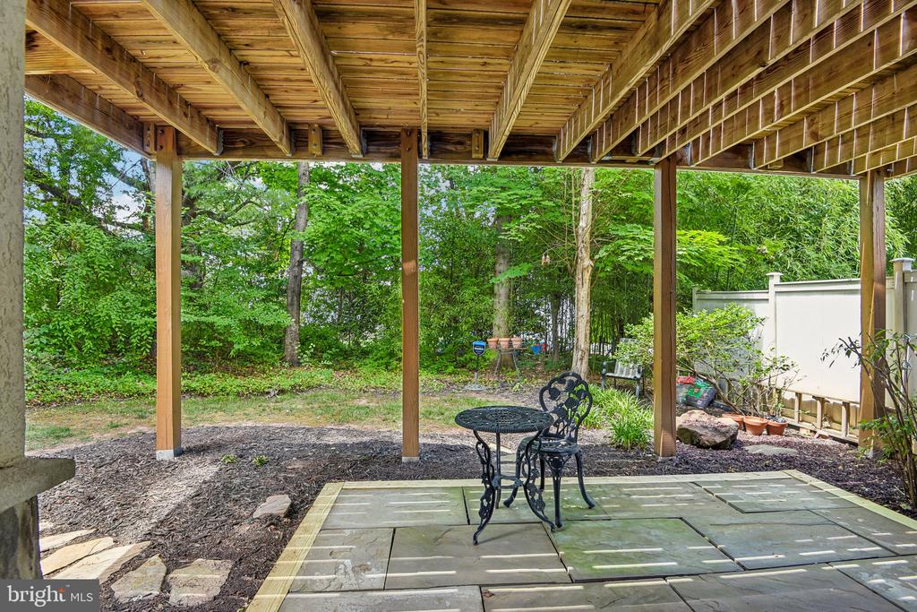 4014 DOGBERRY LANE