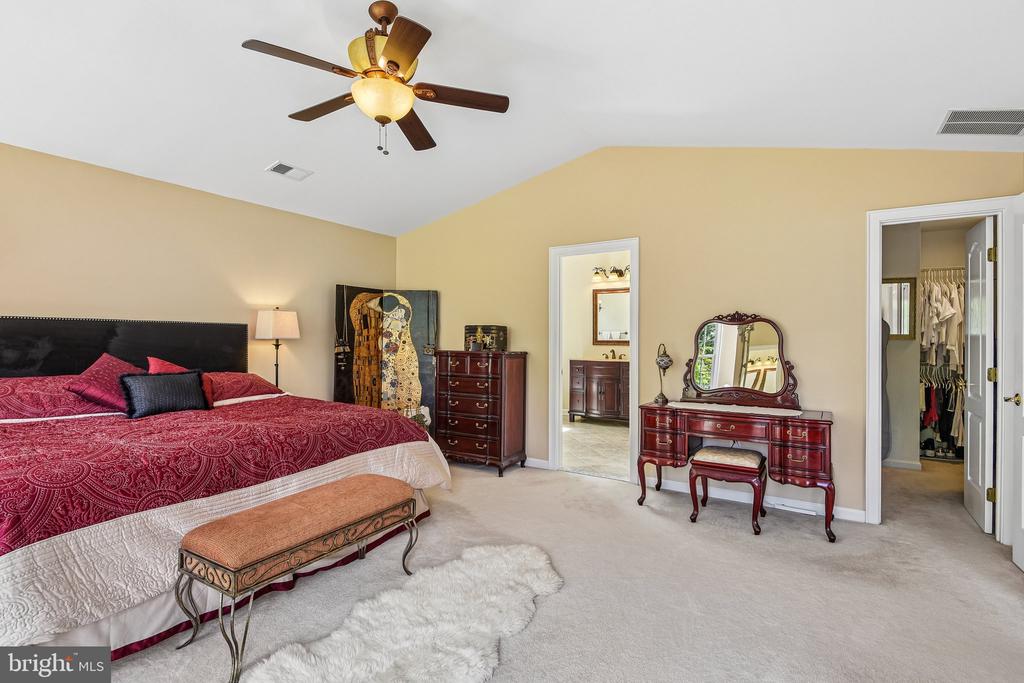 4014 DOGBERRY LANE