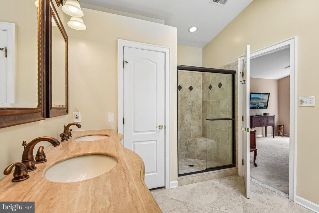 4014 DOGBERRY LANE