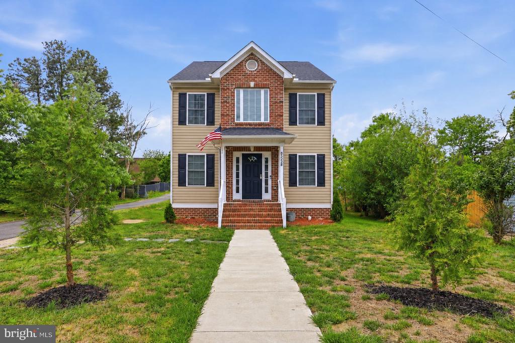 8528 ENGLESIDE STREET