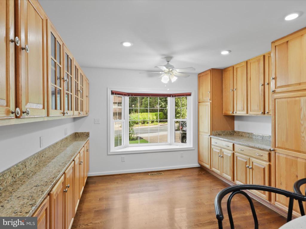 5281 NAVAHO DR