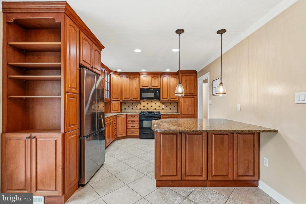 3900 FLAGSTONE TERRACE