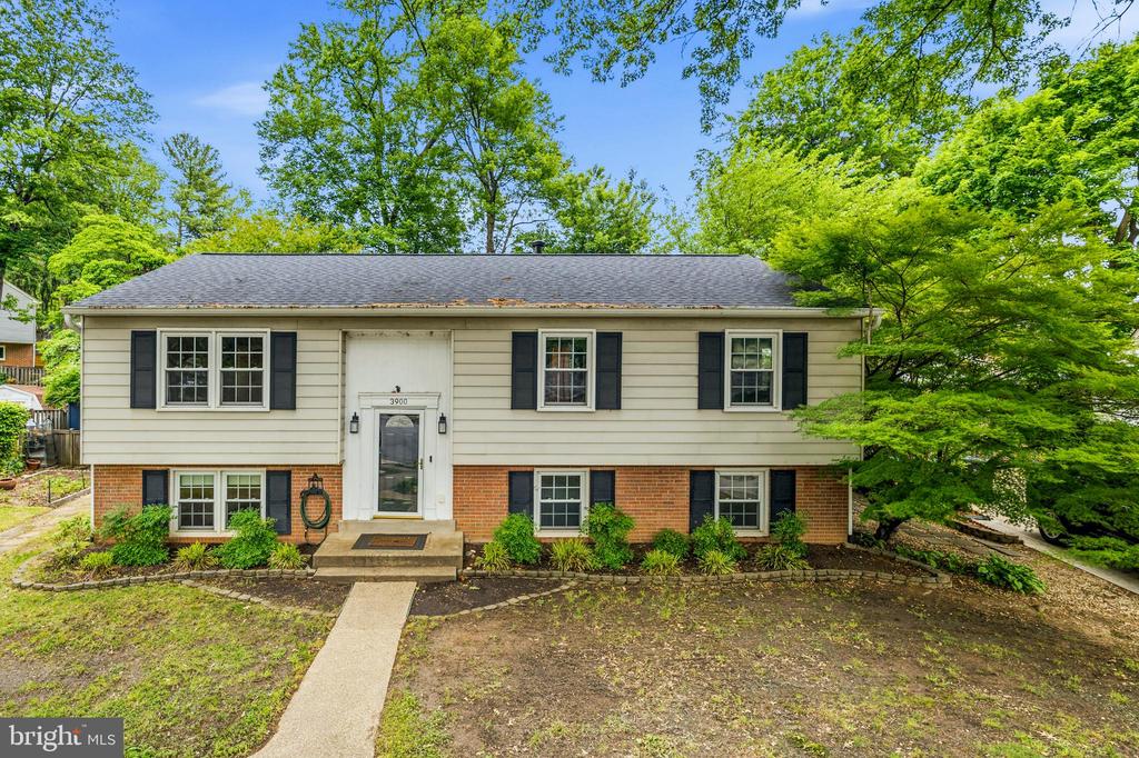 3900 FLAGSTONE TERRACE