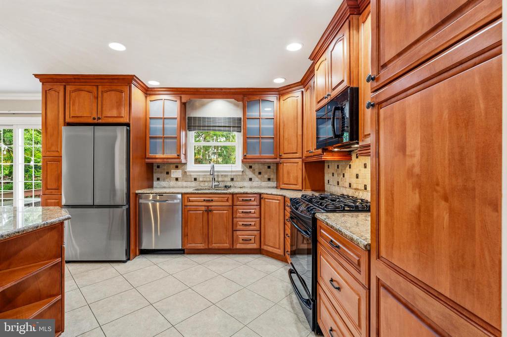 3900 FLAGSTONE TERRACE