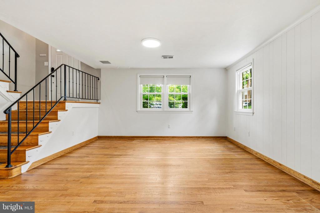 3900 FLAGSTONE TERRACE