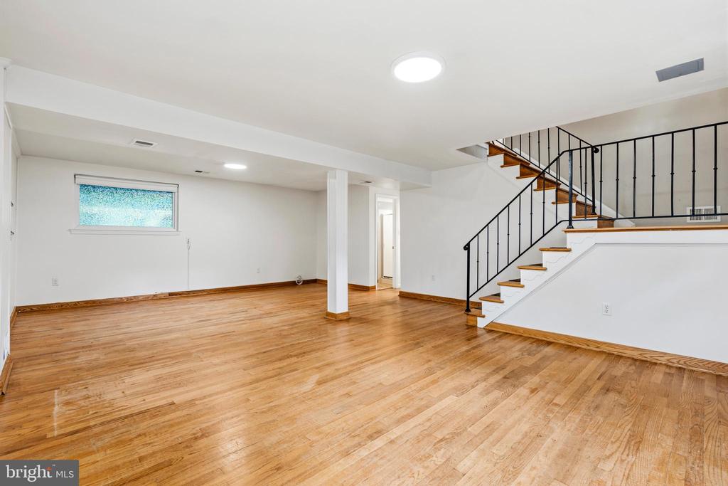 3900 FLAGSTONE TERRACE