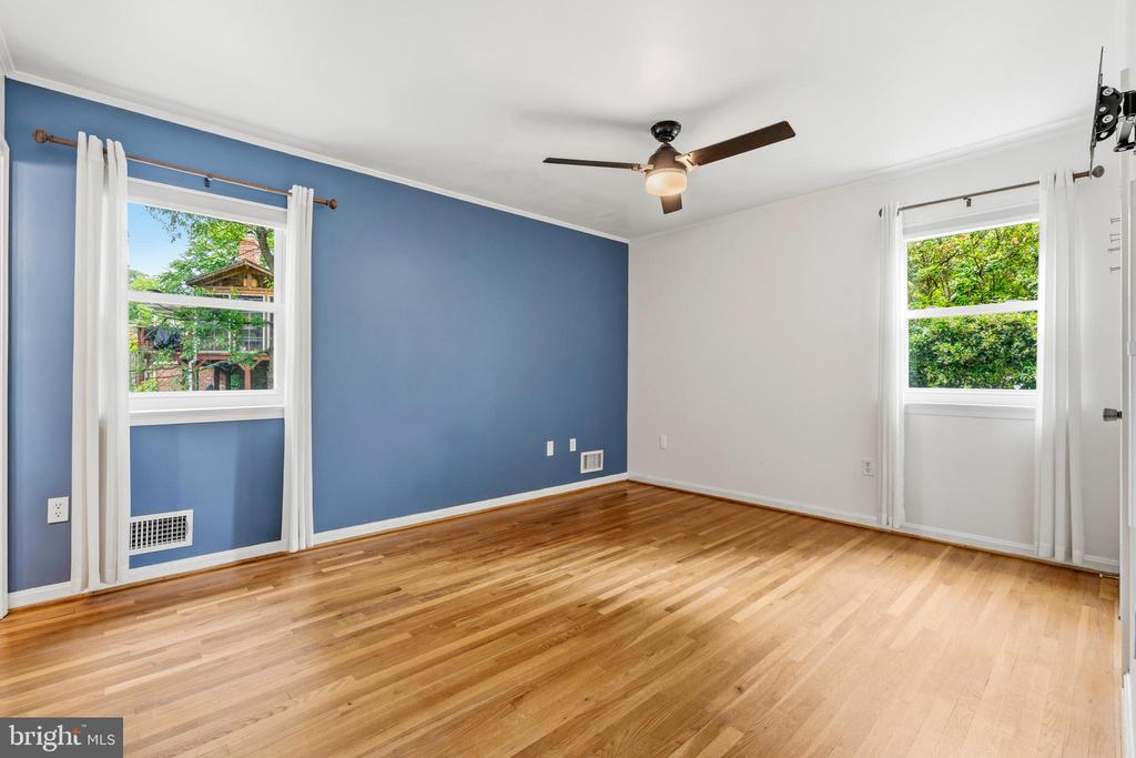 3900 FLAGSTONE TERRACE