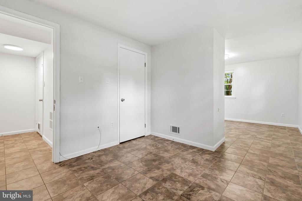 3900 FLAGSTONE TERRACE