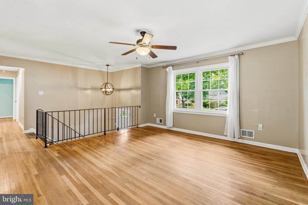 3900 FLAGSTONE TERRACE