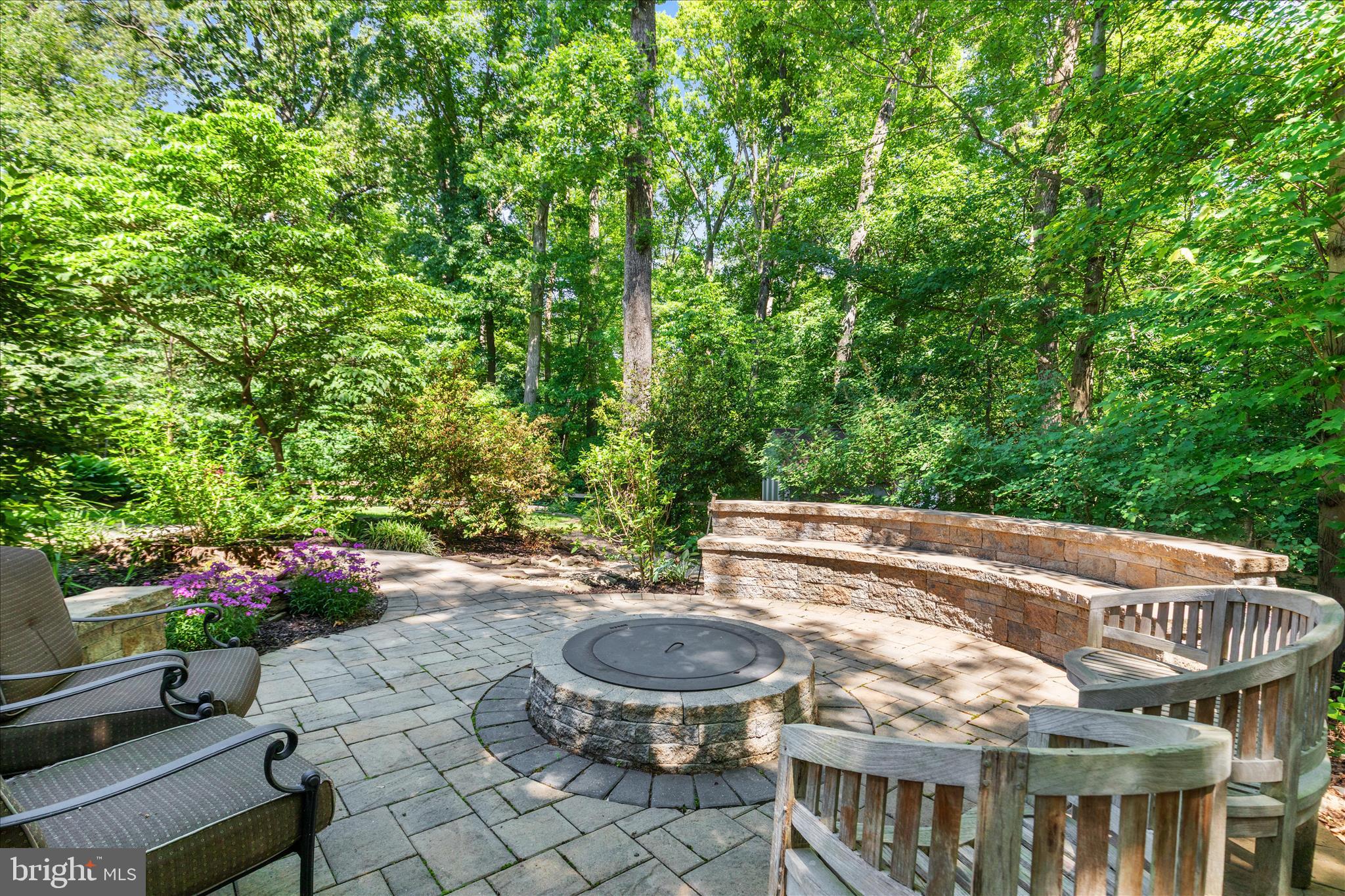 8201 RUNNING CREEK COURT