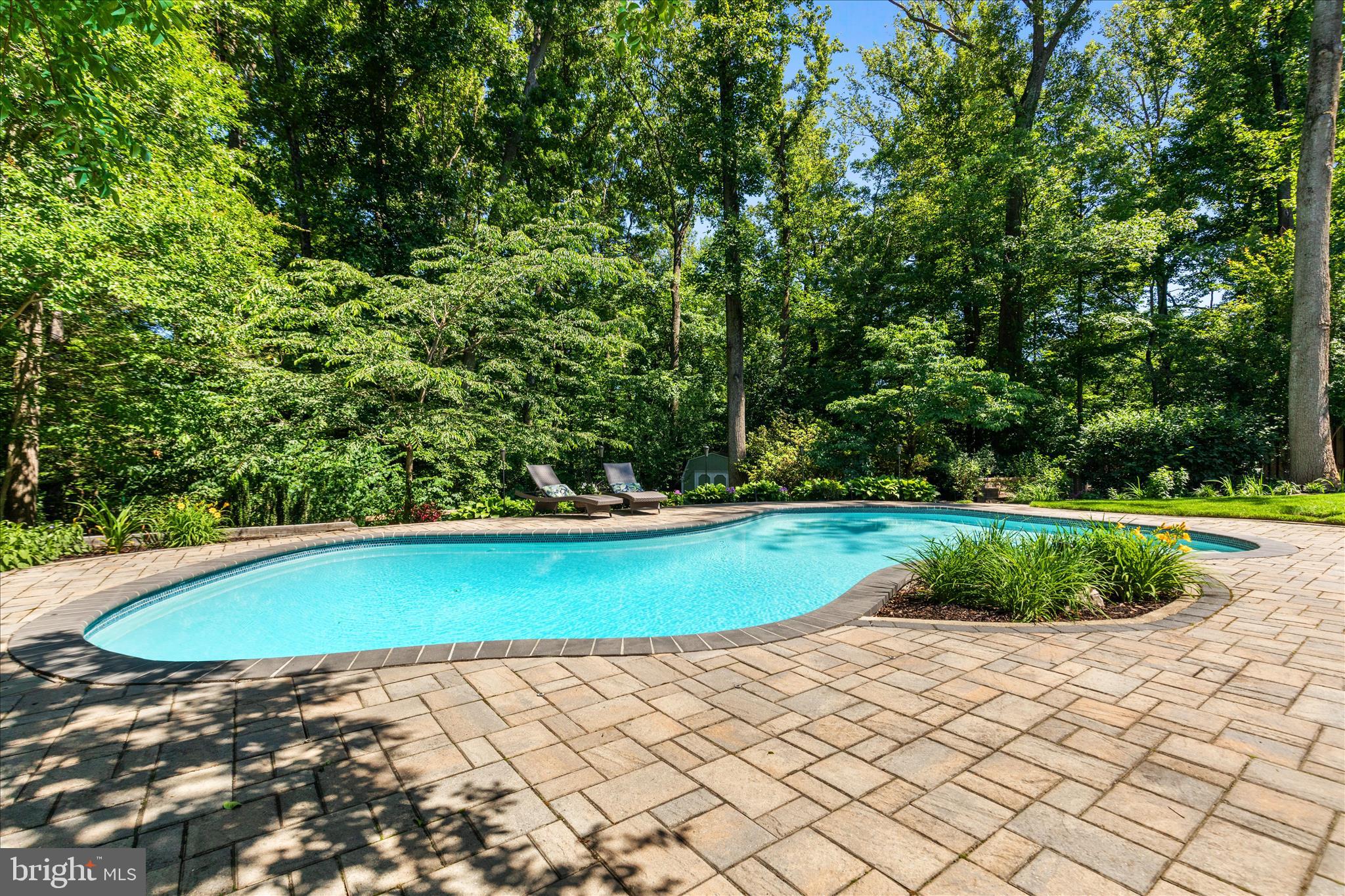 8201 RUNNING CREEK COURT